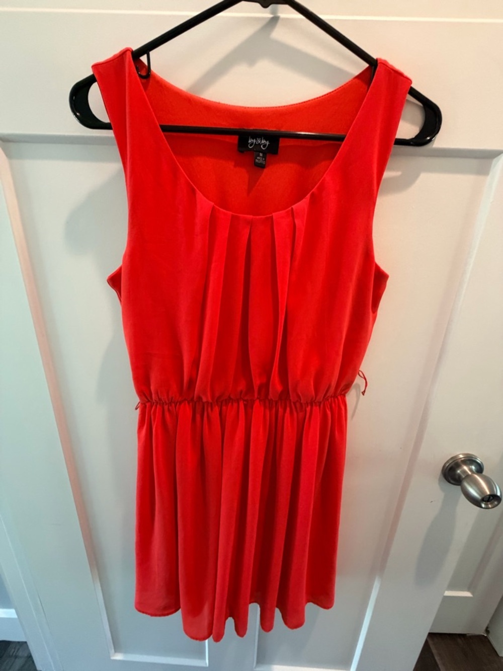 Red Sleeveless Fit Flare Dress Medium Pleated Front Elastic Waist Casual Summer